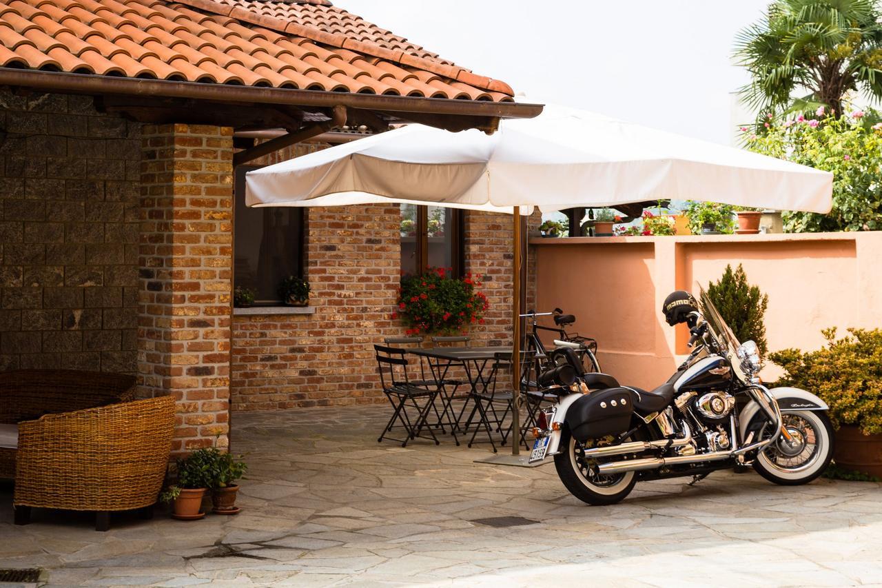 Belvedere Bike Hotel Montà Exterior foto